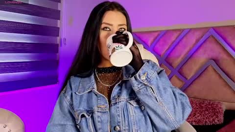 kelly online show from February 21, 12:50 pm