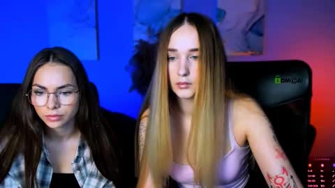 _kellykitten_ online show from November 24, 9:42 am