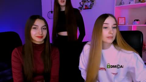 _kellykitten_ online show from March 19, 9:46 am