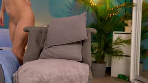 Snapshot of _keti_ chatting on March 2, 6:59 am FANSLY --- anal in private 700 tokens online show from March 2, 6:59 am