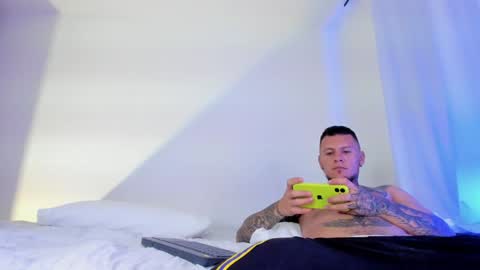    online show from February 3, 7:07 am