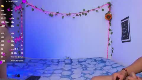 Nucita online show from February 8, 4:10 pm