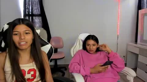 Snapshot of _khloe_sweet chatting on February 3, 8:24 pm khloe sweet online show from February 3, 8:24 pm