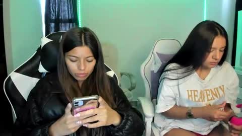 Snapshot of _khloe_sweet chatting on February 6, 7:51 pm khloe sweet online show from February 6, 7:51 pm