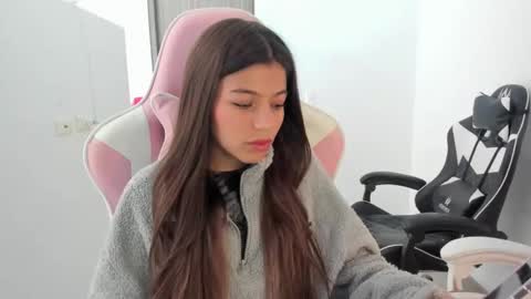 Snapshot of _khloe_sweet chatting on October 18, 1:12 pm khloe sweet online show from October 18, 1:12 pm