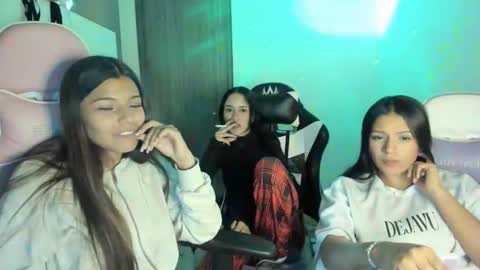 Snapshot of _khloe_sweet chatting on November 7, 11:27 pm khloe sweet online show from November 7, 11:27 pm