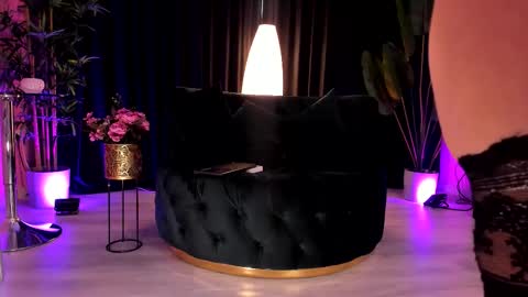 Kim online show from September 15, 2:39 pm