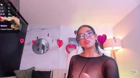 Snapshot of _kiramoon__ chatting on February 9, 8:02 pm Kiraaaa 0 online show from February 9, 8:02 pm