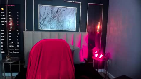 Snapshot of _kiramoon__ chatting on October 3, 9:23 pm Kiraaaa 0 online show from October 3, 9:23 pm