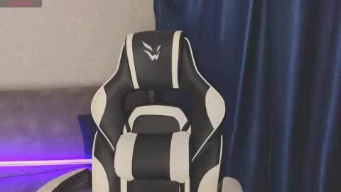 Molly   Emily online show from September 14, 5:34 pm