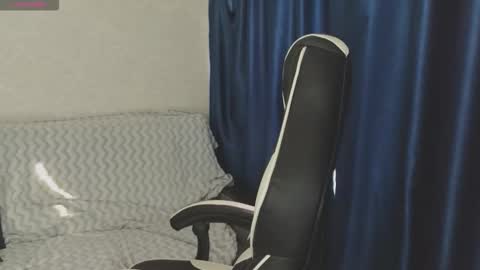 Molly   Emily online show from September 16, 6:47 am