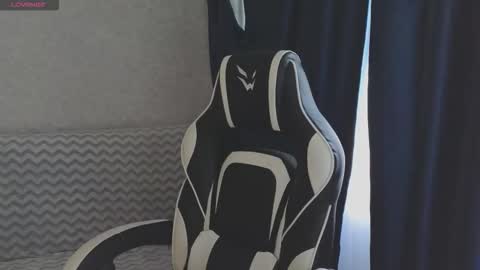 Molly   Emily online show from September 23, 7:44 am