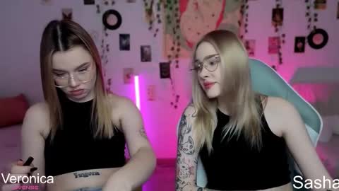 Snapshot of _kitekat_ chatting on November 11, 9:09 am _kitekat_ online show from November 11, 9:09 am