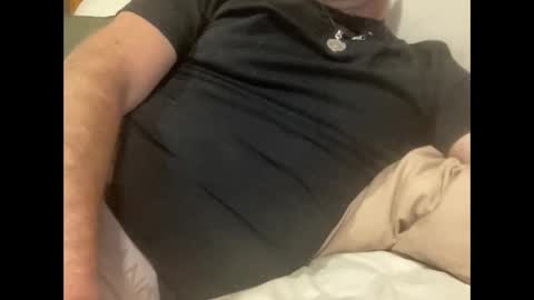 Snapshot of _kiwi_cock chatting on December 8, 5:18 am Kiwi online show from December 8, 5:18 am