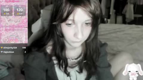  kuro  online show from April 8, 7:30 am