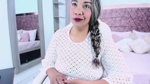 NAILHA SAJANI  online show from January 30, 12:06 pm