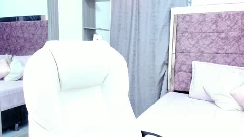 NAILHA SAJANI  online show from February 21, 11:33 am