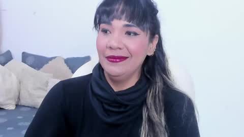 NAILHA SAJANI  online show from October 3, 7:22 pm