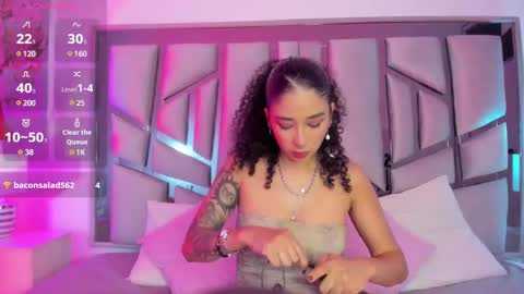 Lanna  online show from February 13, 11:50 am