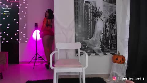 Snapshot of _lapetitemort_ chatting on October 12, 7:02 pm Agatha Arias IG lapetitemort 1 online show from October 12, 7:02 pm
