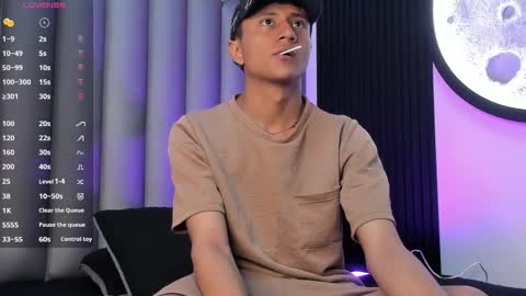 _leohot_ online show from October 22, 3:07 am