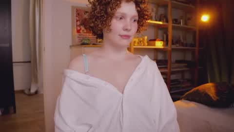 Snapshot of _lightmyfire chatting on May 6, 10:15 pm Salome Lovense always on from 5 tk My content and your custom requests online show from May 6, 10:15 pm