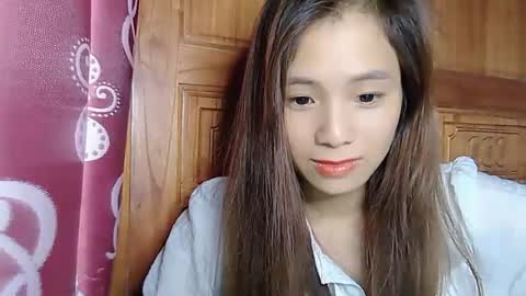 _lily0_ online show from July 23, 1:58 am