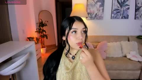 Snapshot of _lina7 chatting on June 10, 4:45 am Lina. online show from June 10, 4:45 am