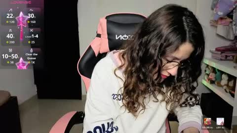 Lindasy online show from April 22, 3:31 am