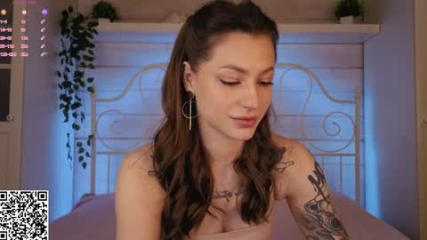 Alice online show from April 9, 12:21 pm