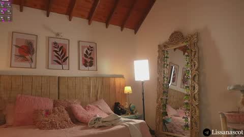 Snapshot of _lissana_scott chatting on April 28, 7:52 pm Lissana online show from April 28, 7:52 pm