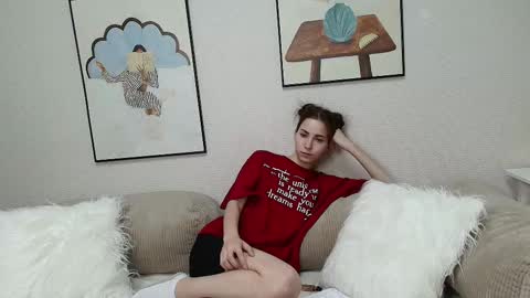 Snapshot of _little_butterfly_ chatting on October 1, 2:12 pm Emma online show from October 1, 2:12 pm