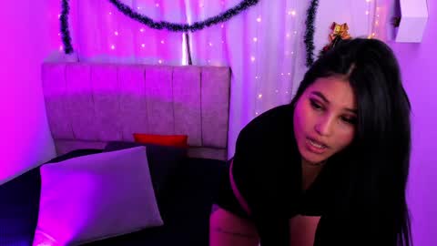 Snapshot of _little_ivy chatting on December 27, 7:03 pm Ivy 3 online show from December 27, 7:03 pm