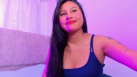 Snapshot of _little_ivy chatting on February 1, 4:54 pm Ivy 3 online show from February 1, 4:54 pm