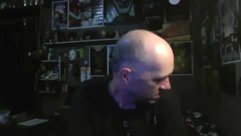 Snapshot of _longfellow chatting on September 15, 11:05 pm That guy online show from September 15, 11:05 pm