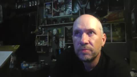 Snapshot of _longfellow chatting on October 25, 4:53 am That guy online show from October 25, 4:53 am