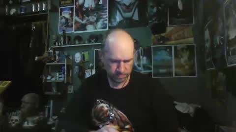 Snapshot of _longfellow chatting on October 31, 6:42 pm That guy online show from October 31, 6:42 pm