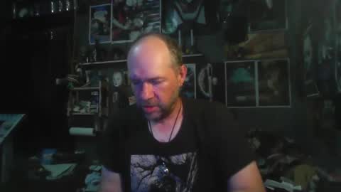 Snapshot of _longfellow chatting on November 19, 5:02 pm That guy online show from November 19, 5:02 pm