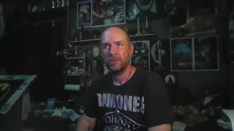 Snapshot of _longfellow chatting on November 21, 6:39 pm That guy online show from November 21, 6:39 pm