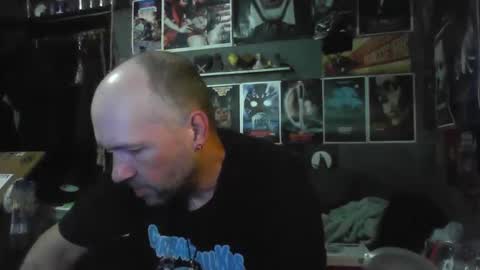 That guy online show from April 12, 3:17 pm