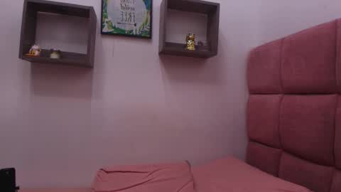 Lorrayne online show from February 15, 11:50 am