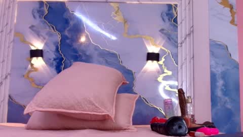 Lorrayne online show from October 2, 12:12 pm