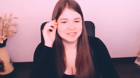 Mary online show from September 26, 1:59 pm