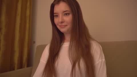 Snapshot of _lovelyen chatting on September 18, 1:40 am Alice online show from September 18, 1:40 am