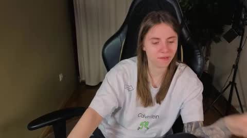 Ann online show from March 26, 4:34 pm