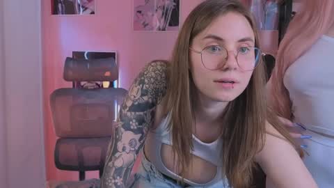 Ann online show from April 5, 8:22 am