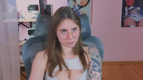 Ann online show from April 15, 8:20 pm