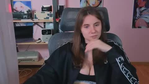 Ann online show from April 16, 8:20 pm