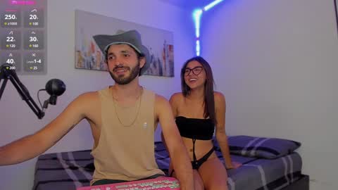 Snapshot of _luciasweet chatting on December 19, 7:18 am lucy and persi online show from December 19, 7:18 am