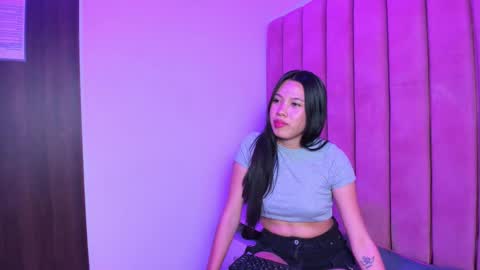 Snapshot of _luna_candy chatting on February 19, 8:27 pm _luna_candy online show from February 19, 8:27 pm